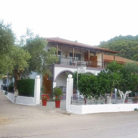 Nikos Studios Keri Extérieur photo